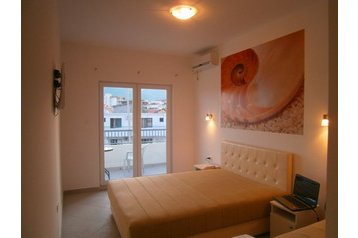 Crna Gora Privát Budva, Eksterijer